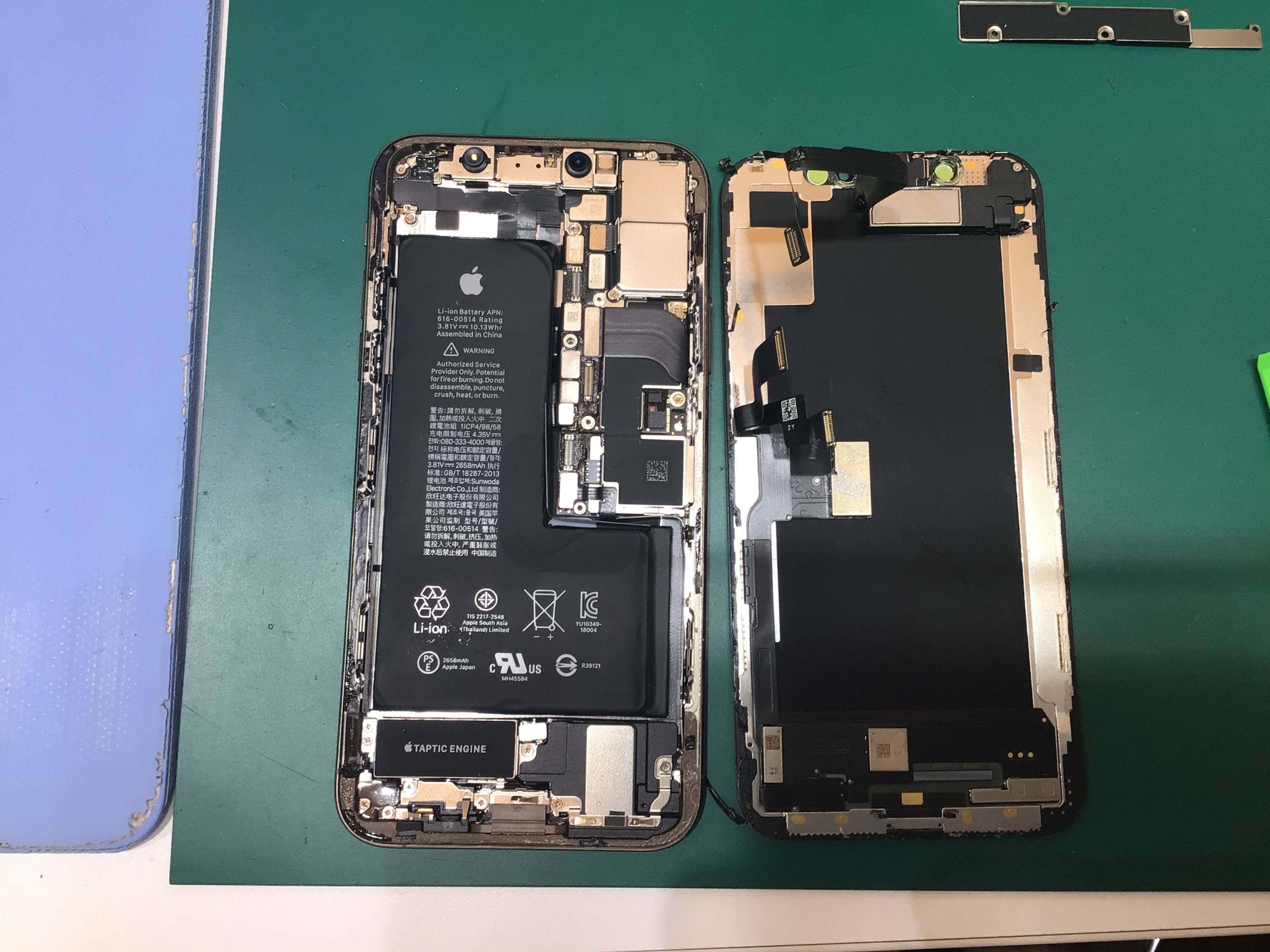 iPhoneXSバッテリー修理　データをそのまま・最短即日修理のスマホ修理工房丸井錦糸町店にご相談下さい！